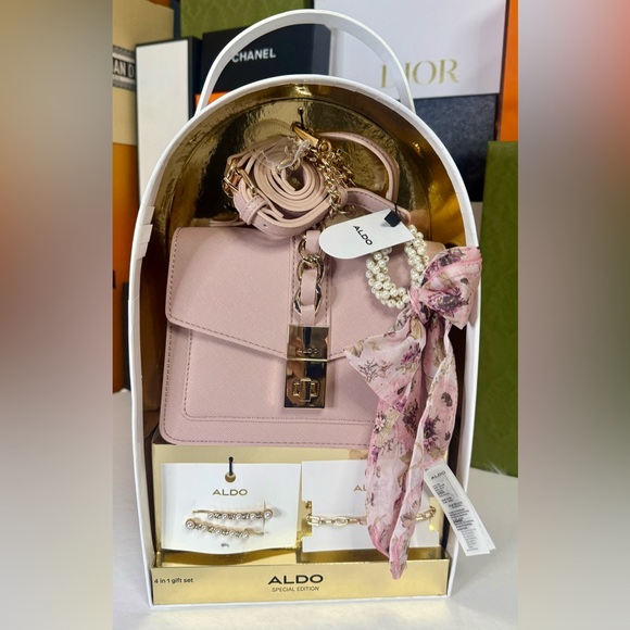 Aldo Handbags - 🆕ALDO Limited Edition Pink Crossbody Bag Chic & Versatile Bag 🔥4 in ONE🔥